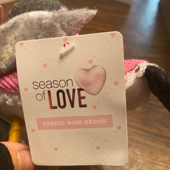 Season Of Love Valentine’s Day Fabric Bird Decor Hearts Walgreens NEW Heart - Picture 3 of 8
